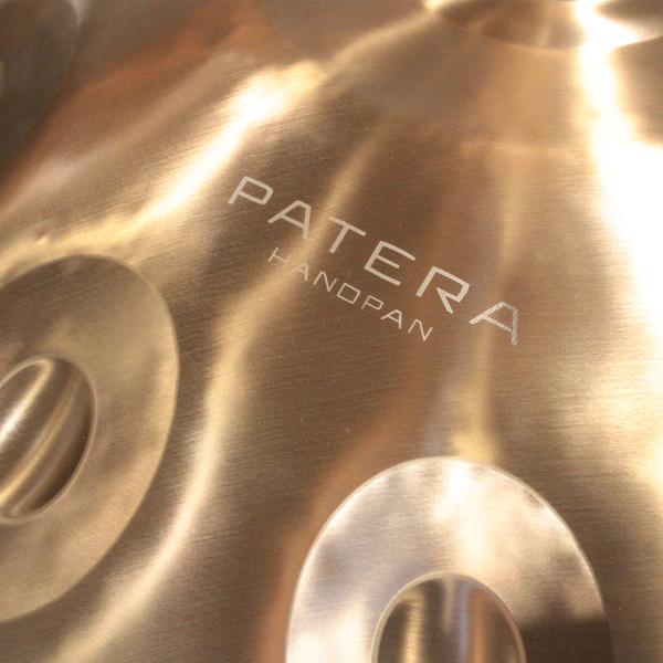 Patera Handpan HPDM-10 Compact Edelstahl D-Kurd mit Handpan-Ständer