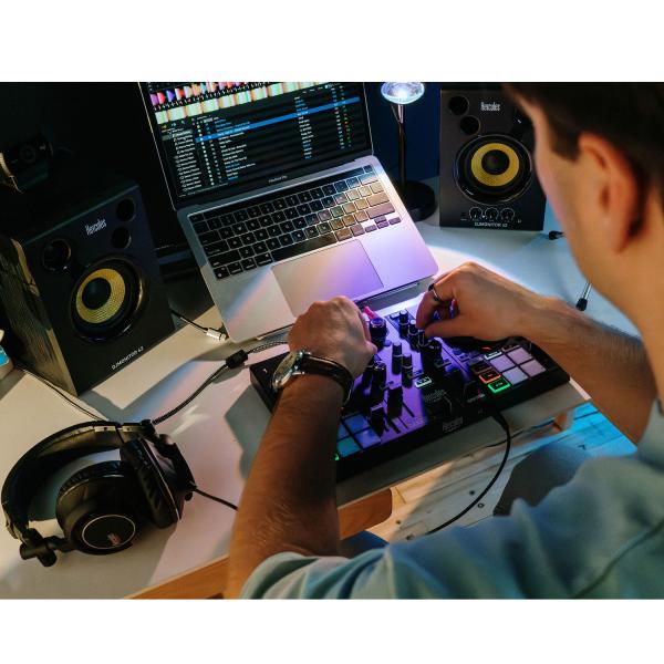 Hercules DJ Control Inpulse 200 MK3 mit Laptop Stativ Schwarz