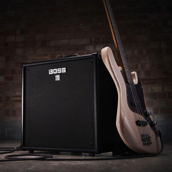 Boss Katana 110 Bass Verstärker Combo mit Kabel