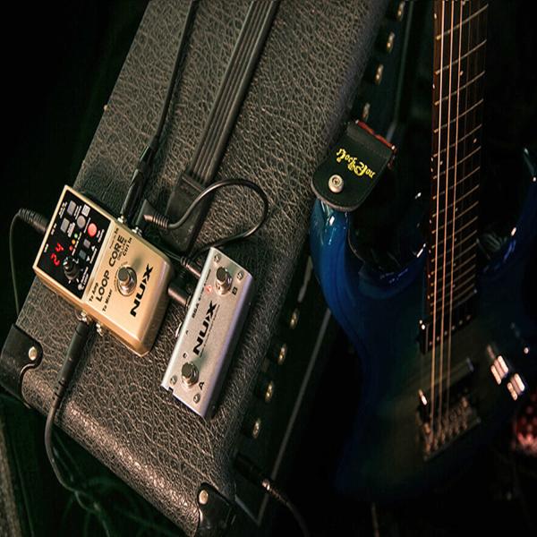 Nux Loop Core Deluxe Bundle Effektpedal mit Kabel