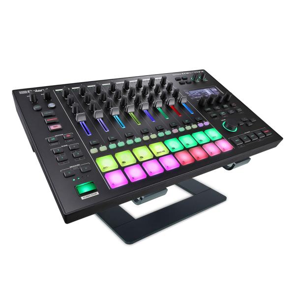 Roland MC-707 Groovebox mit Ständer Schwarz