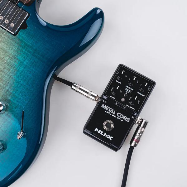 Nux Effektgerät Metal Core Deluxe MKII Preamp Pedal mit Netzteil