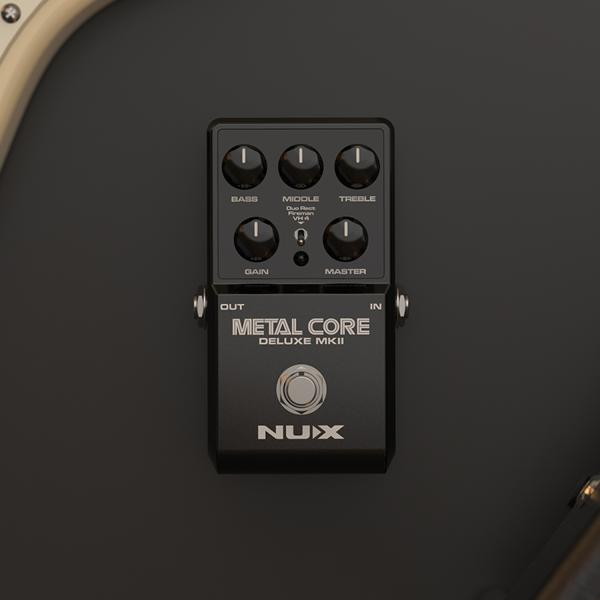 Nux Effektgerät Metal Core Deluxe MKII Preamp Pedal mit Netzteil
