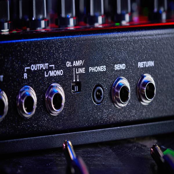 Boss ME-90 Multi-Effektgerät für Gitarre mit Netzteil