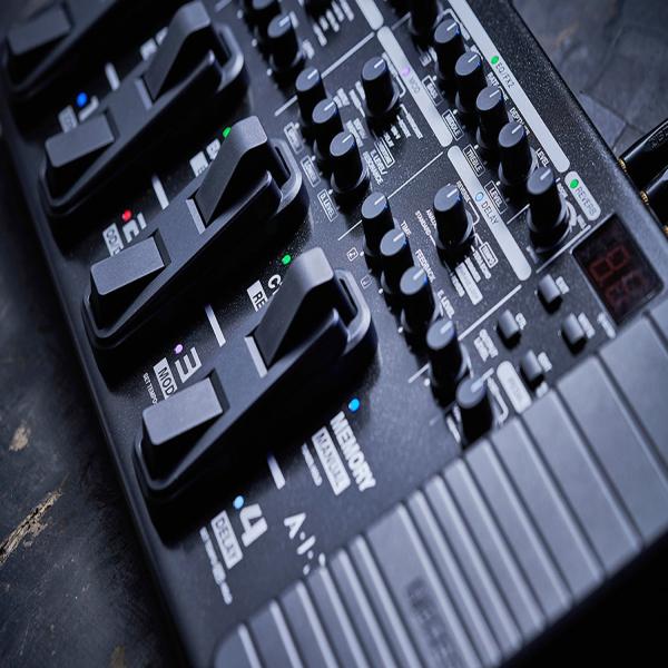 Boss ME-90 Multi-Effektgerät für Gitarre mit Netzteil