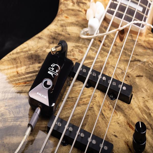 Nux Mighty Plug Amp-Plug für Gitarre mit Kopfhörer