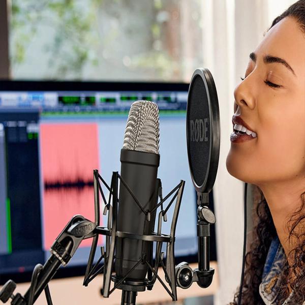 Rode NT1 5th Generation Mikrofon Schwarz mit Stativ-Arm in Weiss