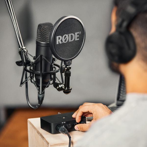 Rode Mikrofon NT1-Kit Studio-Mikrofon mit AI-1 Interface und Popschutz