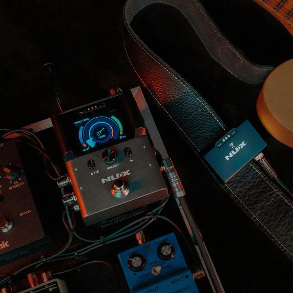 Nux Gitarrensender B-8 Drahtlos-System mit Kabel