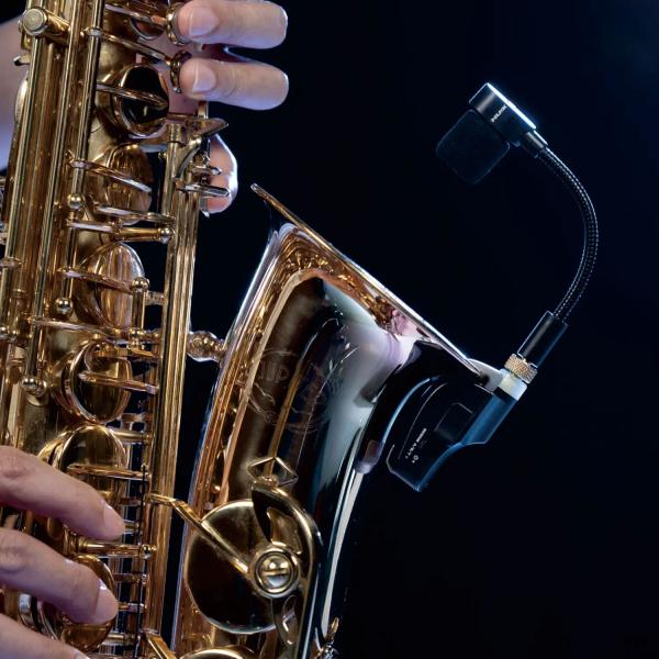 Nux B6 Drahtloses Saxophon Mikrofon mit Ladecase