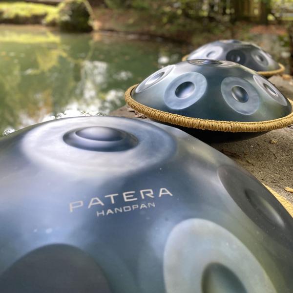 Patera Handpan HPDM-4 D-Amara mit Handpan-Ständer
