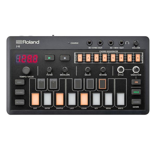 Roland Aira J-6 Chord Synthesizer mit Kopfhörer