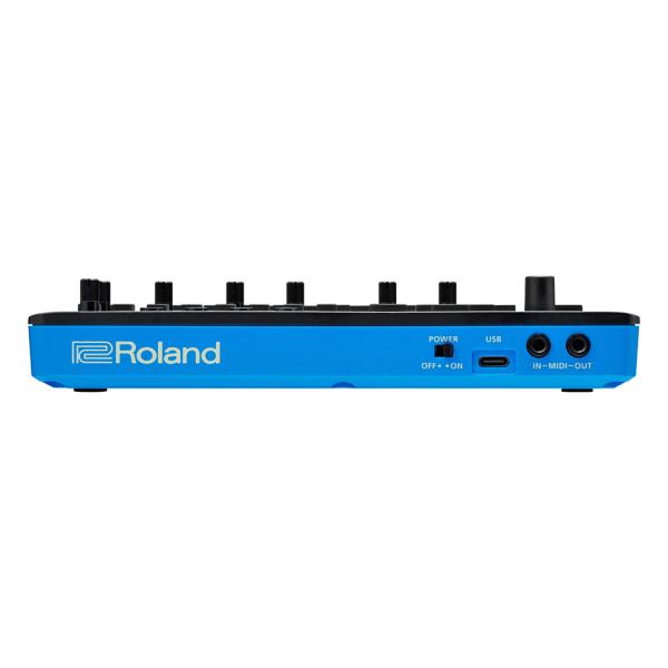 Roland Aira J-6 Chord Synthesizer mit Kopfhörer