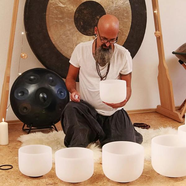 Sela Klangschalen Set SECF-SET 7-teilig aus Quarz mit Tuch