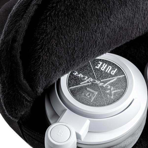 Ultrasone Kopfhörer Signature Pure Weiss mit Wandhalterung