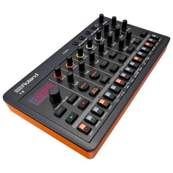 Roland Aira T-8 Beat Machine mit Kopfhörer