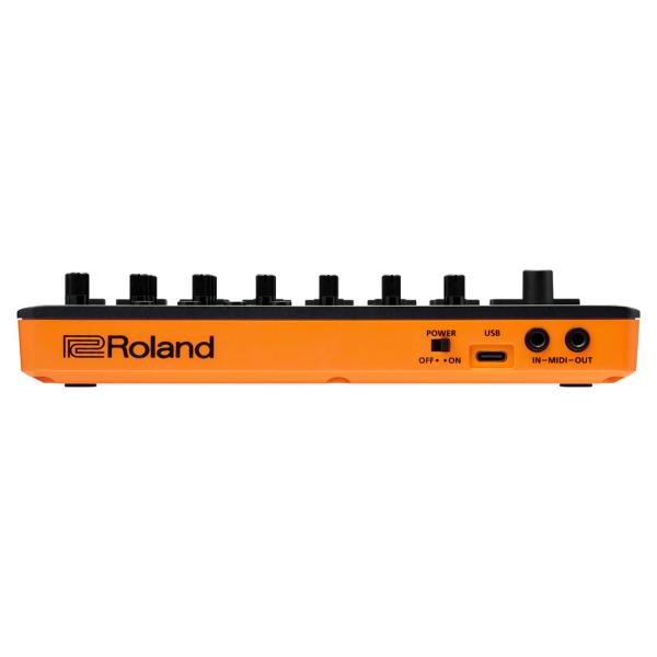 Roland Aira T-8 Beat Machine mit Kopfhörer