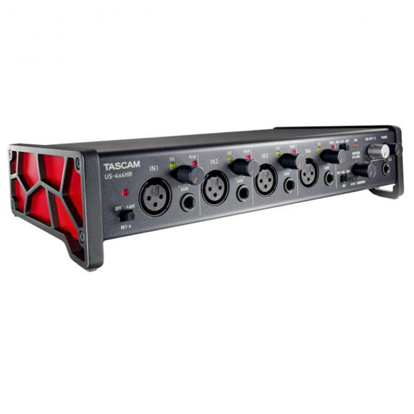 Tascam US-4x4HR Audio-Midi-Interface mit Kopfhörer