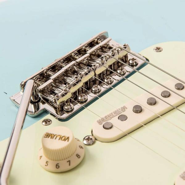 Vintage E-Gitarre V6MRLB Icon Distressed Laguna Blue