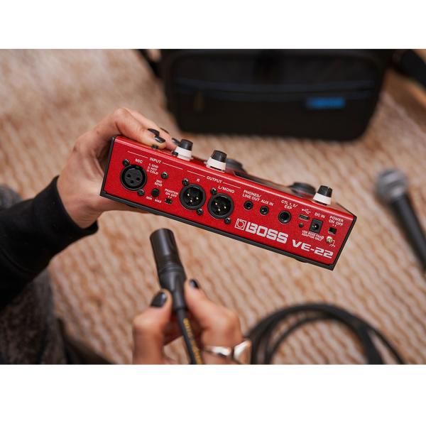 Boss VE-22 Multi-Effektgerät für Gesang mit XLR-Kabel
