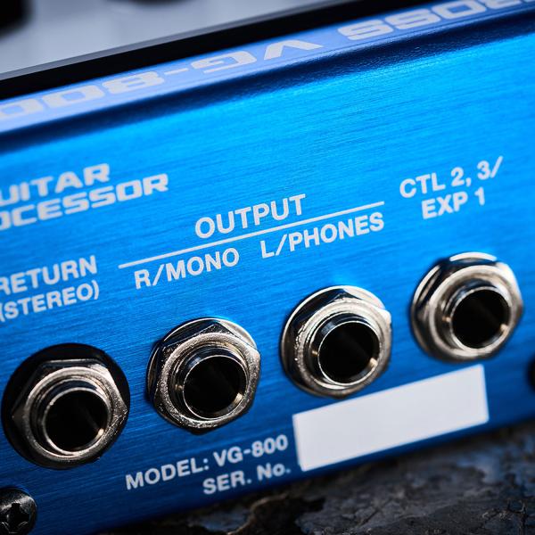 Boss Multieffektgerät VG-800 mit Gitarrentonabnehmer und Kabel