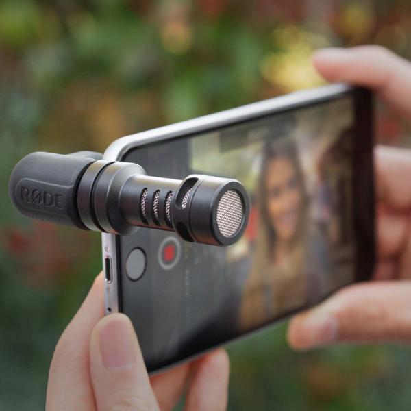 Rode Videomic Me mit Windschutz Orange und Tuch