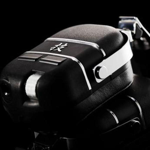 BOSS Waza-Air drahtlos Gitarren-Kopfhörersystem mit Effekten